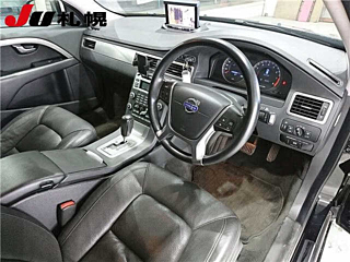 VOLVO V70 2010