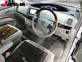 TOYOTA ESTIMA 2011