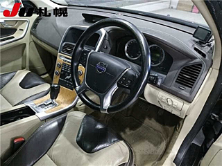 VOLVO XC60 2010