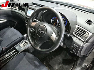 SUBARU EXIGA 2010