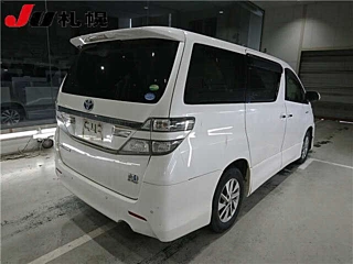 TOYOTA VELLFIRE 2013