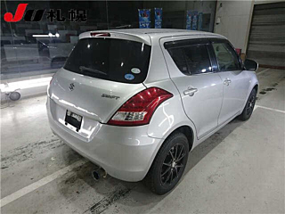 SUZUKI SWIFT 2011
