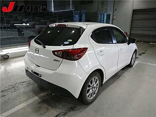 MAZDA DEMIO 2014