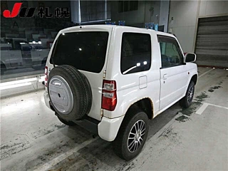 MITSUBISHI PAJERO MINI 2010