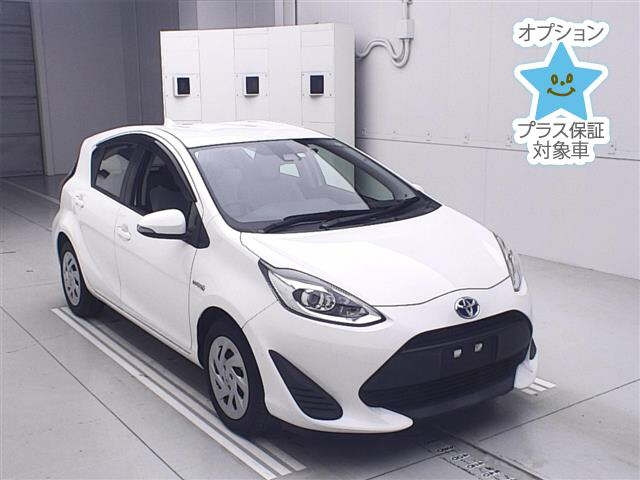 TOYOTA AQUA 2018