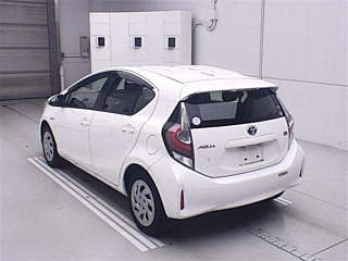 TOYOTA AQUA 2018