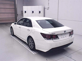TOYOTA CROWN 2018