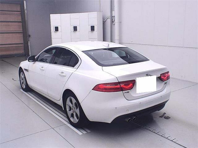 JAGUAR XE 2018