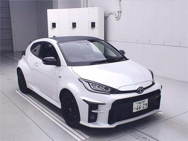 TOYOTA YARIS 2021
