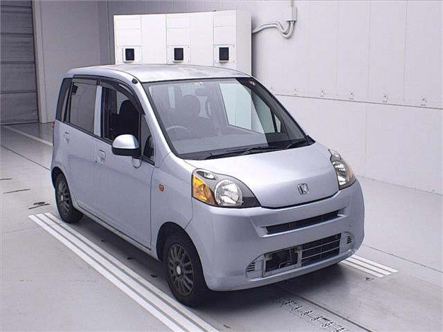 HONDA LIFE 2010
