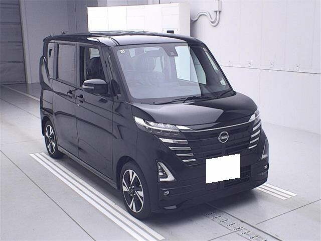 NISSAN ROOX 2023