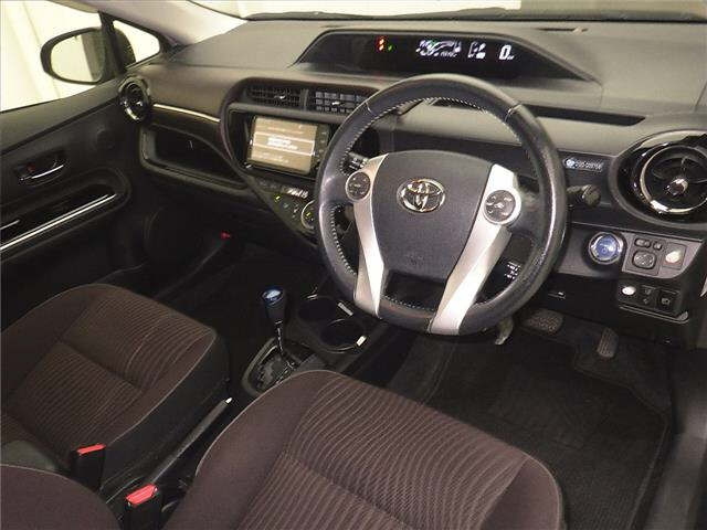 TOYOTA AQUA 2015