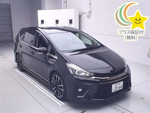 TOYOTA PRIUS ALPHA 2017