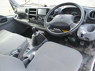 TOYOTA DYNA 2016
