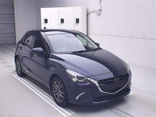 MAZDA DEMIO 2016