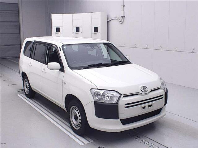 TOYOTA PROBOX 2017
