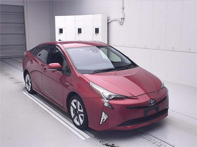 TOYOTA PRIUS 2016