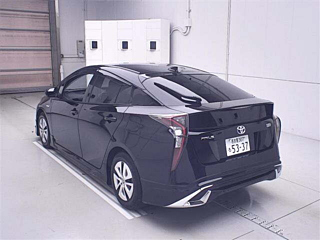 TOYOTA PRIUS 2017
