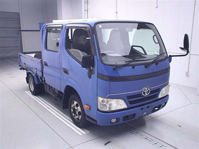 TOYOTA DYNA 2013