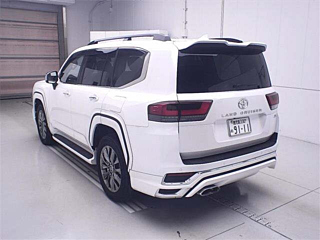 TOYOTA LAND CRUISER 2023