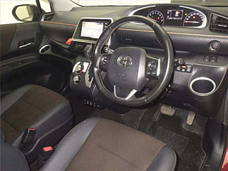 TOYOTA SIENTA 2019