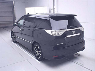 TOYOTA ESTIMA 2013