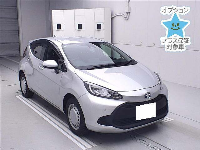 TOYOTA AQUA 2023