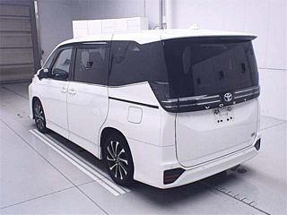 TOYOTA VOXY 2023
