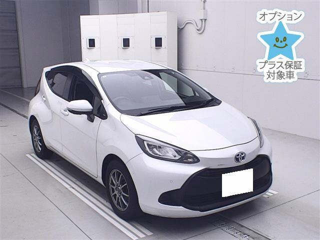 TOYOTA AQUA 2021
