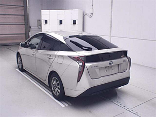 TOYOTA PRIUS 2018