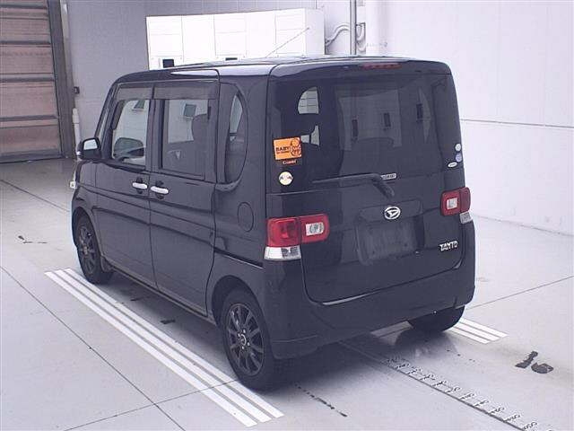 DAIHATSU TANTO 2010