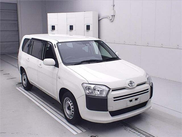 TOYOTA PROBOX 2017