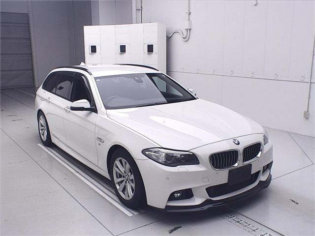 BMW 5 SERIES 2013