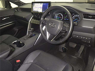 TOYOTA HARRIER 2022