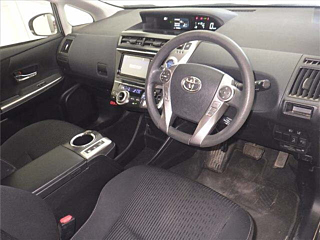 TOYOTA PRIUS ALPHA 2020