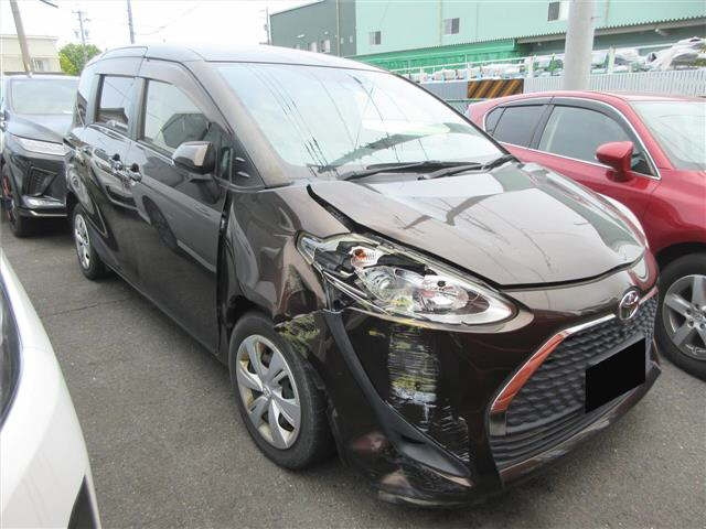 TOYOTA SIENTA 2018