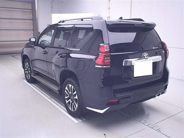 TOYOTA LAND CRUISER PRADO 2022