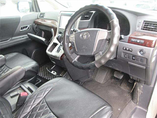 TOYOTA ALPHARD 2013