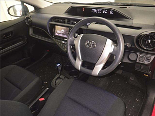 TOYOTA AQUA 2015