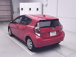 TOYOTA AQUA 2015