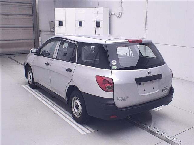 NISSAN AD 2021