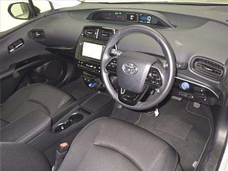 TOYOTA PRIUS 2022