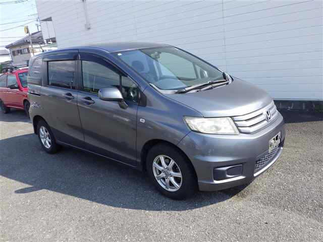 HONDA FREED 2010