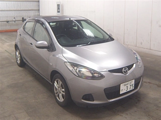 MAZDA DEMIO 2010