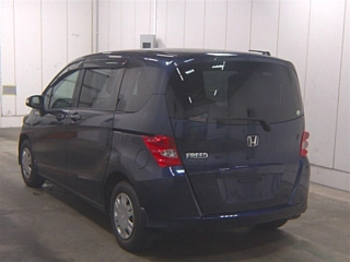 HONDA FREED 2010
