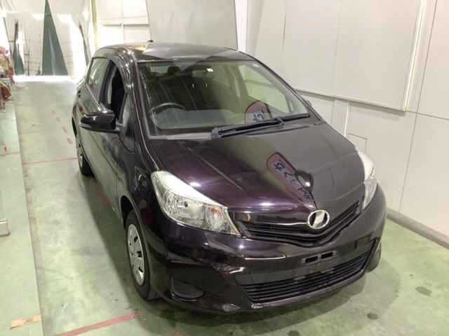 TOYOTA VITZ 2014