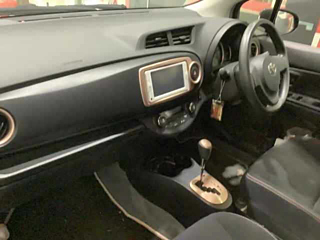 TOYOTA VITZ 2014