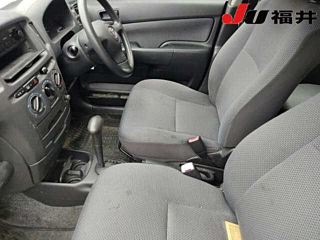 TOYOTA SUCCEED 2010