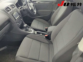 VOLKSWAGEN GOLF 2010