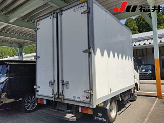 TOYOTA DYNA 2018